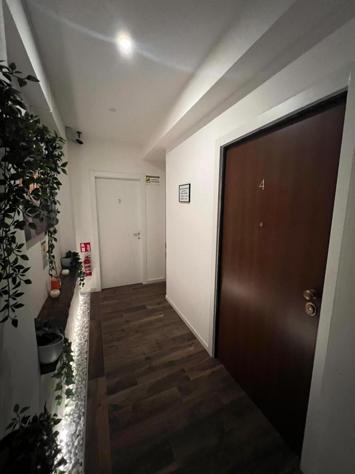 Apartamento Luxury 3 Al Duomo Di Parma Exterior foto